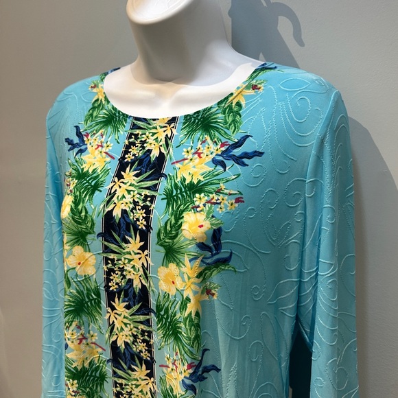 JM Collection Seafoam Blue Floral Top Medium NWT - Picture 3 of 7